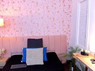 Stripchat Adult Webcam of halleylorens