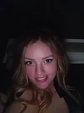 Stripchat Live Sex Cam of Bridgette03