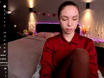 Stripchat Live Sex Cam of MilliBrown_