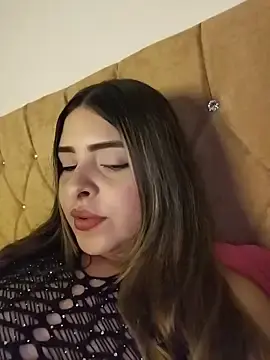 Stripchat Adult Webcam of Nahomy_cm