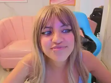 Stripchat Free Porn Cam of yuna_doll_a