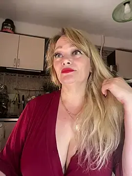Stripchat Live Porn of Sweet-blonde