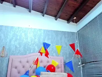 Stripchat Live Sex of naomidibello