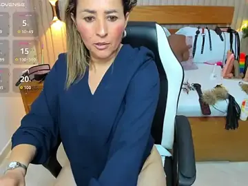 Stripchat Live Porn of luciana_ballesteros_