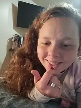 Stripchat Nude Webcam of countrymomma