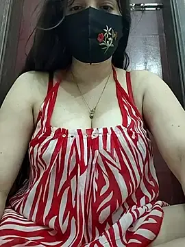 Stripchat Adult Video Chat of Saanvi-Sen