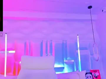 Stripchat Live Sex Cam of doll__bella