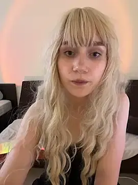 Stripchat Sex Cam of Charlotte_Pretty
