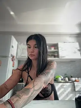 Stripchat Sex Cam of DramaQueen__