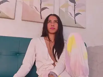 Stripchat Live Sex Cam of emily_gaviria1