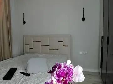 Stripchat Best Webcam of Lola_Peach