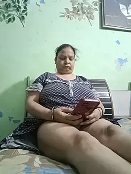 Stripchat Live Sex Cam of Kavya_kapoor
