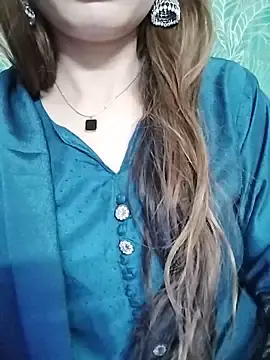 Stripchat Free Porn Cam of Noor_Darliing