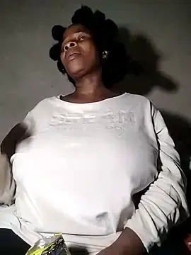 Stripchat Free Live Porn of Choco-Coco10