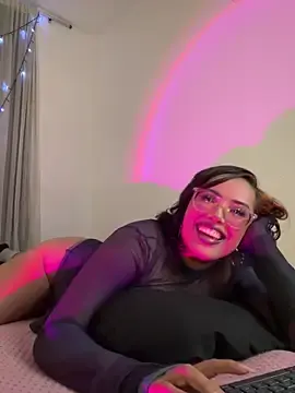 Stripchat Watch Live Sex Cams of willow_poisson