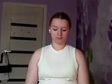 Stripchat Best live sex cam show of RaeannRoewe