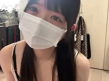 Stripchat Live Porn of y-u-r-a-33