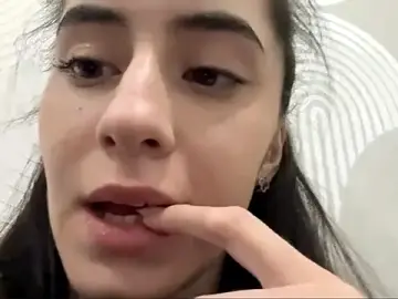 Stripchat Nude Webcam of raisatdj
