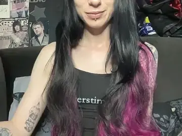 Stripchat Free Live Porn of MissMidnightUK