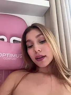 Stripchat Best live sex cam show of Nikii__