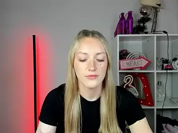 Stripchat Watch Live Sex Cams of EvelynBlond