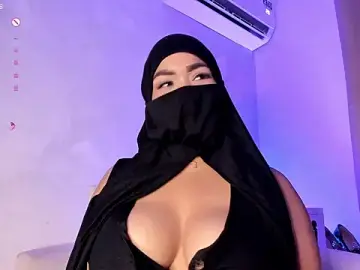 Stripchat Adult Video Chat of thaira_aly