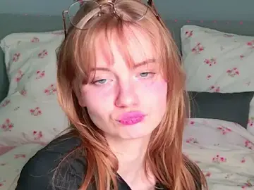 Stripchat Live Porn of ElfieWhite