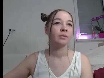 Stripchat Live Sex Cam of MellowKitty