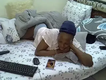 Stripchat Free Porn Cam of Sweet_Bear