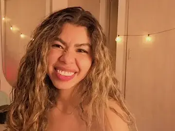 Stripchat Free Porn Cam of Melina_Ferrer1