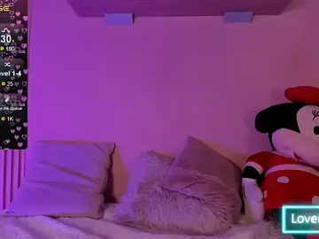 Stripchat Free Porn Cam of Winnie_cutee