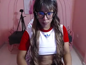 Stripchat Adult Webcams of Ariavelvett_