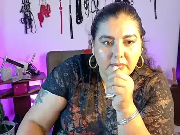 Stripchat Sex Cam of AndreaKinky