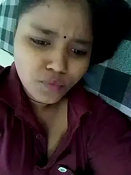 Stripchat Sex Cam of hotrinastudent