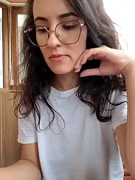 Stripchat Sex Cam of saidaskye