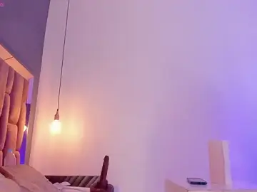 Stripchat Watch Live Sex Cams of victoriaroyce1