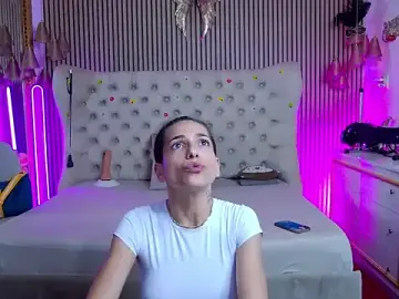 Stripchat Live Sex Cam of PlayfulShow