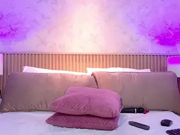 Stripchat Watch Live Sex Cams of Darcy_glow_