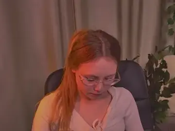 Stripchat Best live sex cam show of FloraLarsson