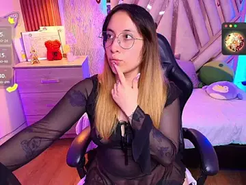 Stripchat Adult Webcam of NyxAndria_1