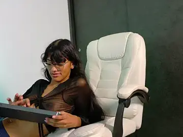 Stripchat Adult Webcams of Nira_Lux