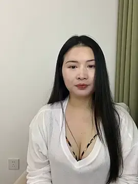 Stripchat Live Sex Cam of Doudou__520