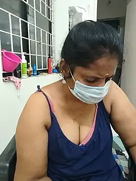 Stripchat Free Live Porn of tamil_manjalmaami