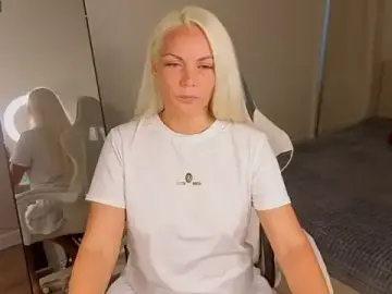 Stripchat Live Sex of April_Nelson