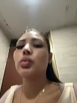 Stripchat Free Live Porn of SALOOMEE__