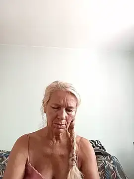 Stripchat Live Porn of ViktoriaSexi1