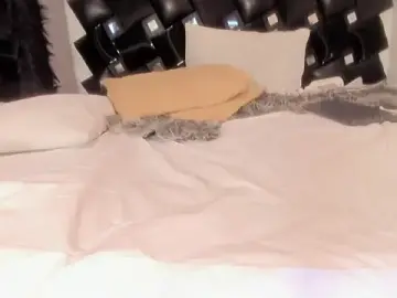 Stripchat Free Live Porn of Miia_Thompsonn