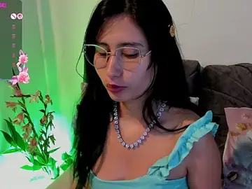 Stripchat Free Porn Cam of NayeCloud