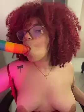 Stripchat Sex Cam of Leyah__
