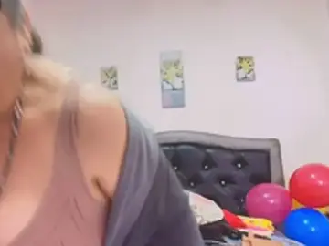 Stripchat Sex Chat of QueenMatturex